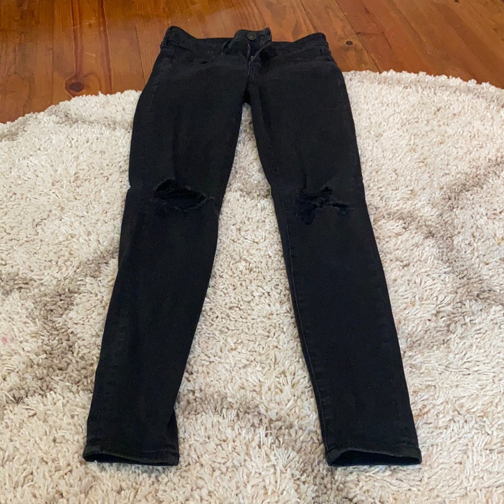 Black AEO Skinny Jeans